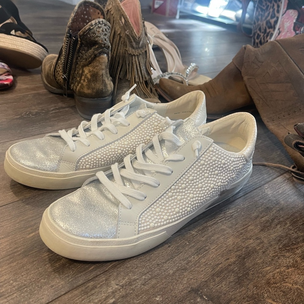 Dolce Vita sneakers